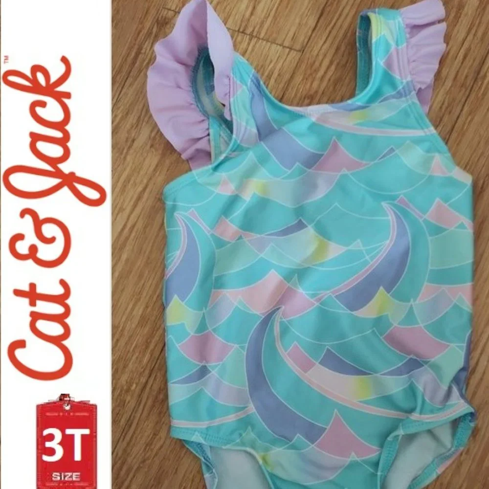 🎁 10/$25-1 piece Pastel and ruffle swimsuit, size 3T